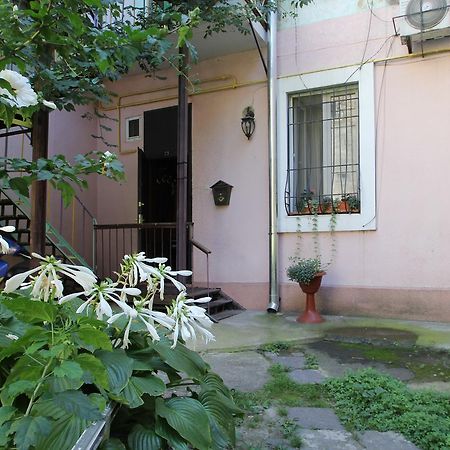 Cozy Apartment On Yevreiska Street Odessa Exterior foto
